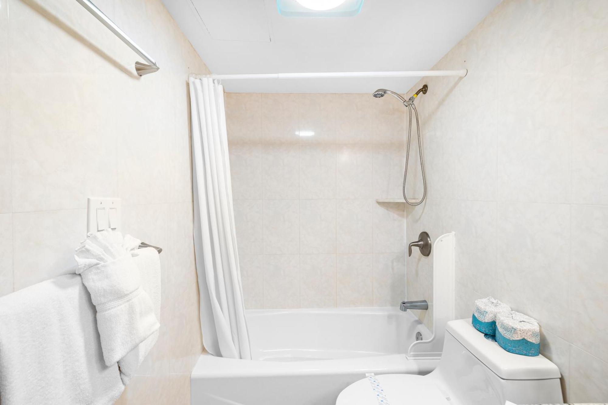Great Ocean View Condo, Near Beach With Free Parking! Honolulu Zewnętrze zdjęcie