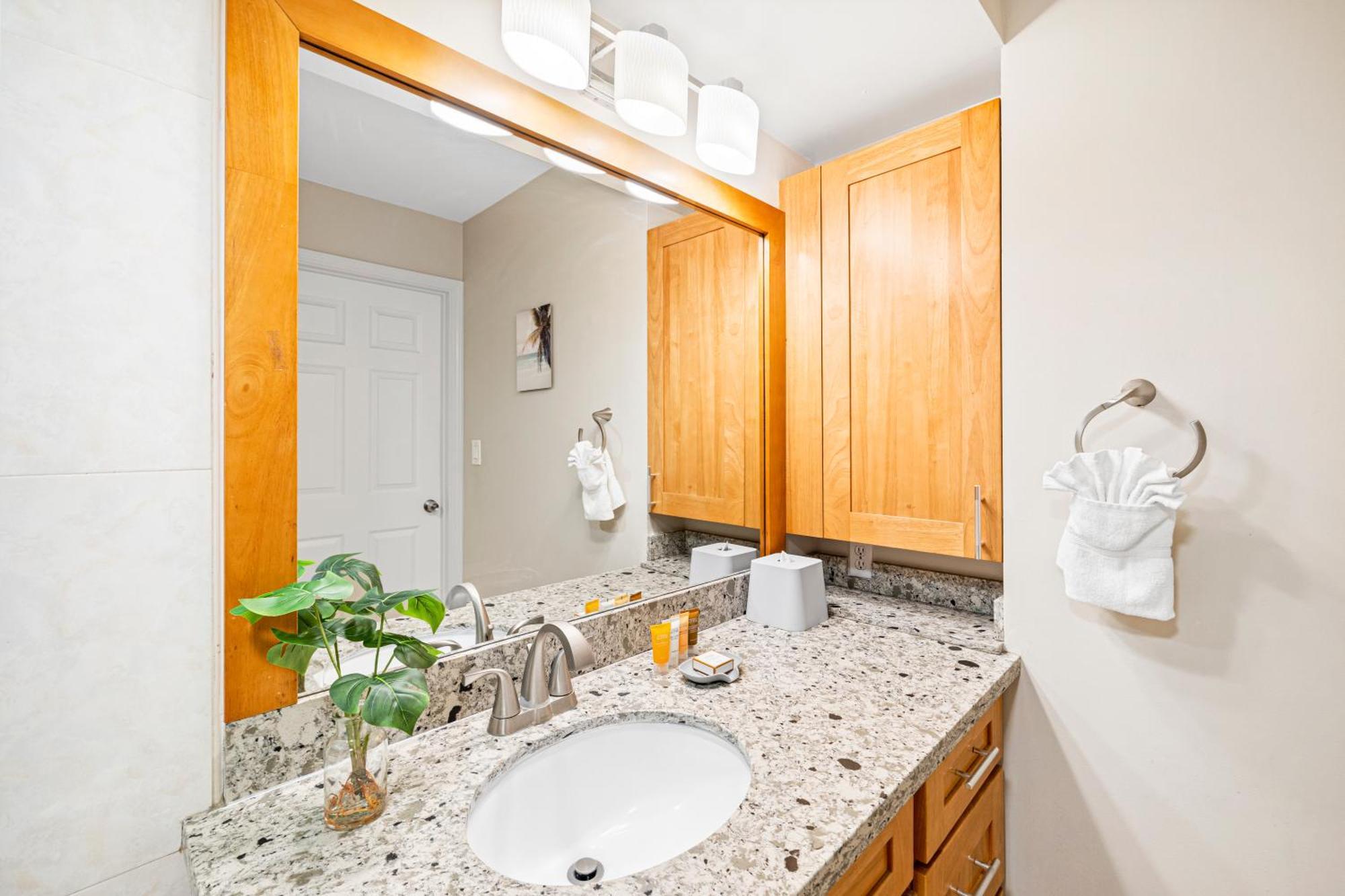 Great Ocean View Condo, Near Beach With Free Parking! Honolulu Zewnętrze zdjęcie